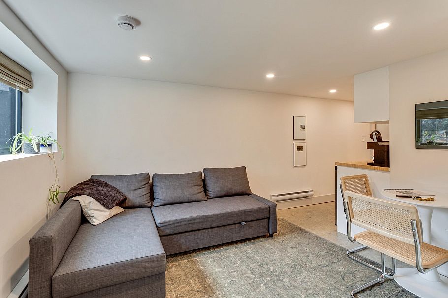 1444 Lakewood Drive Vancouver, BC - 22
