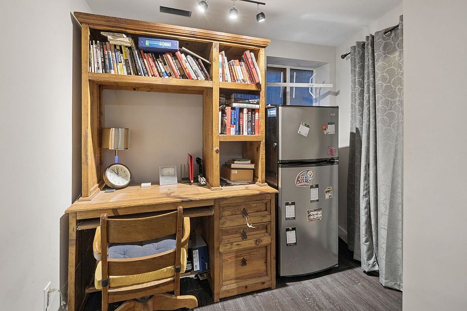 3 230 W 15th Street North Vancouver, BC - 32