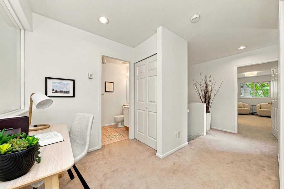 62 650 Roche Point Drive North Vancouver, BC - 25