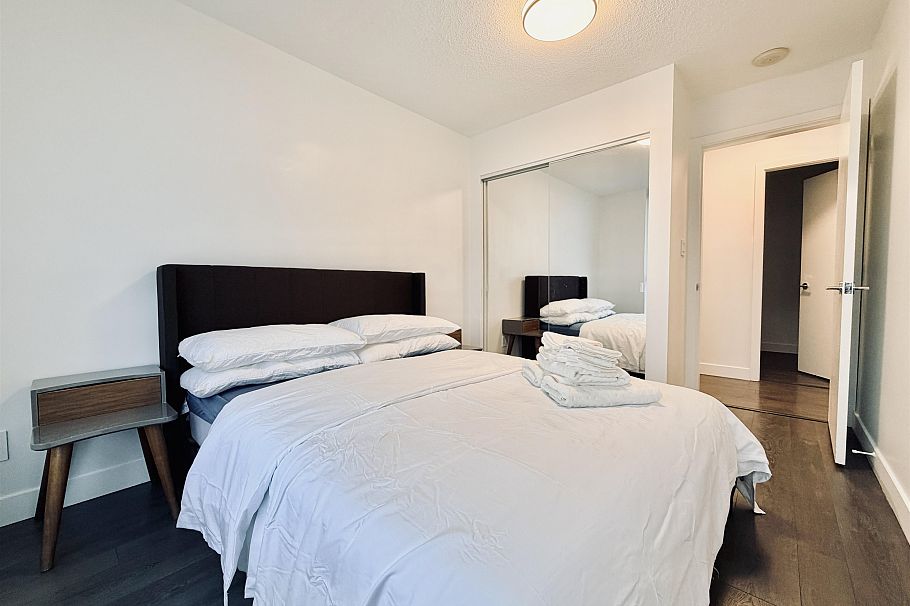 2705 689 Abbott Street Vancouver, BC - 23
