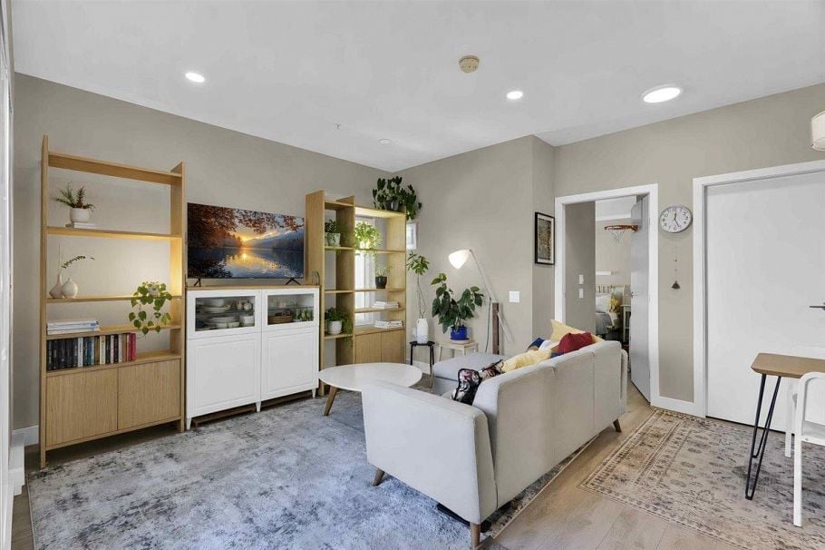 303 4882 Slocan Street Vancouver, BC - 12