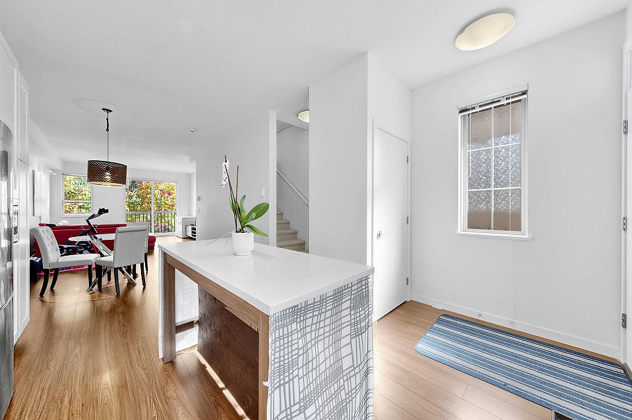 21 433 Seymour River Place North Vancouver, BC - 20