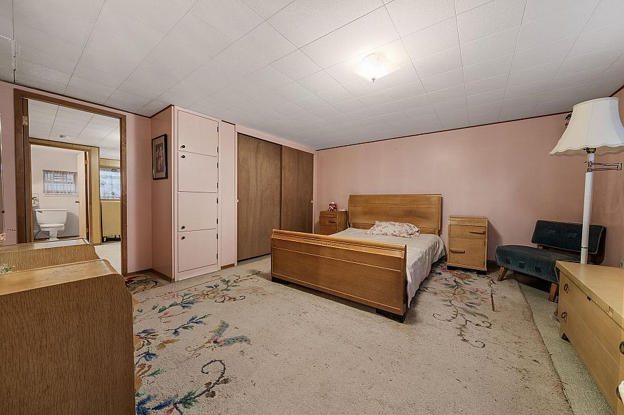 3281 E 2nd Avenue Vancouver, BC - 22