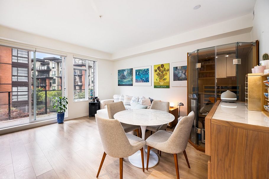 209 725 Marine Drive North Vancouver, BC - 7