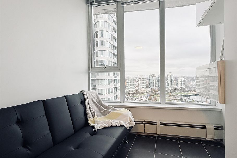 2705 689 Abbott Street Vancouver, BC - 27