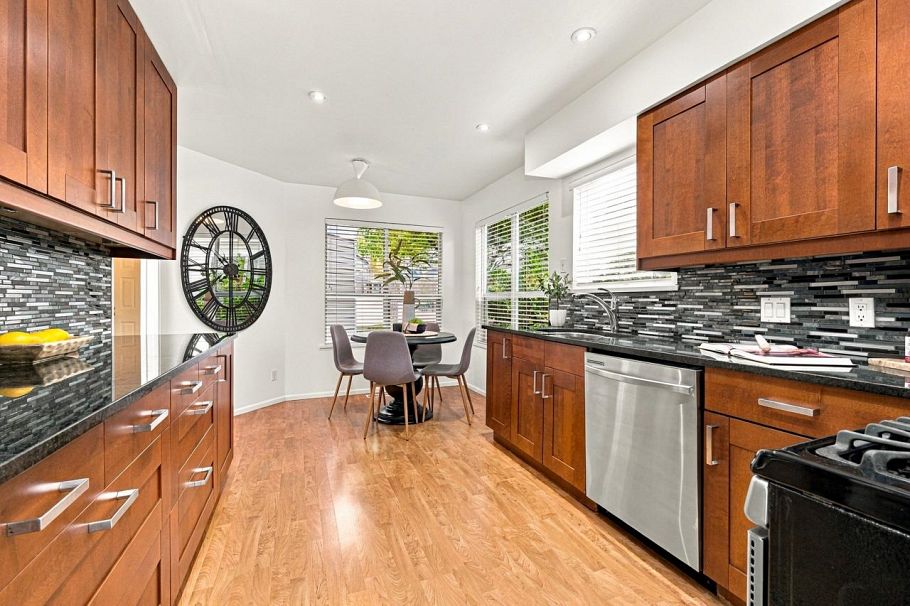 62 650 Roche Point Drive North Vancouver, BC - 8