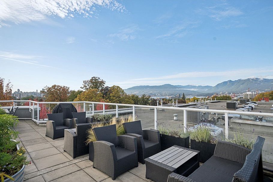 305 1707 Charles Street Vancouver, BC - 37