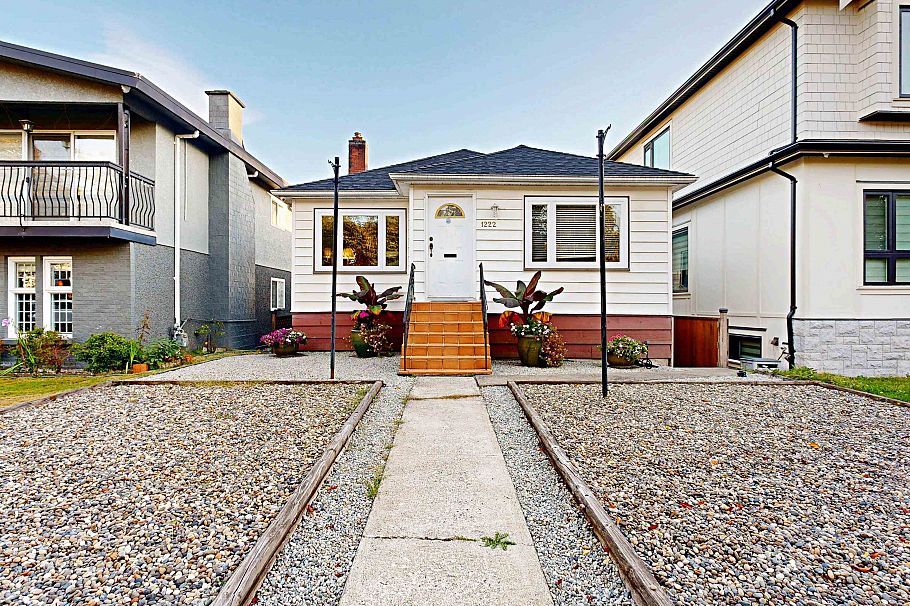 1222 E 51st Avenue Vancouver, BC - 1