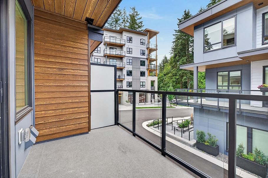 102 932 Lytton Street North Vancouver, BC - 17