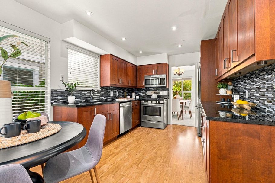 62 650 Roche Point Drive North Vancouver, BC - 11