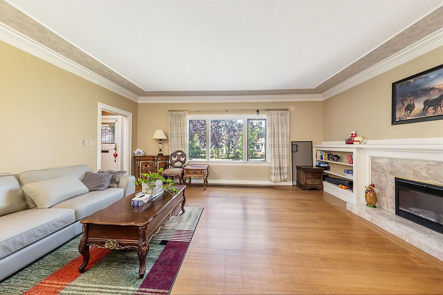 1986 W 43rd Avenue Vancouver, BC - 3