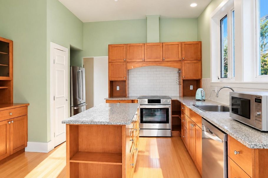 2491 W 14TH AVENUE, Vancouver BC V6K 2W4 Vancouver, BC - 5