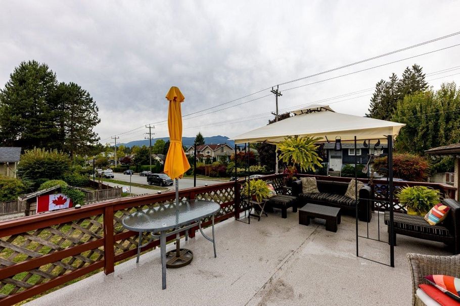 2057 Mahon Avenue North Vancouver, BC - 19