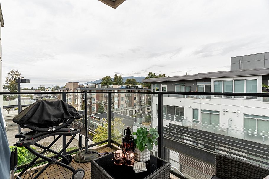 413 317 Bewicke Avenue North Vancouver, BC - 27