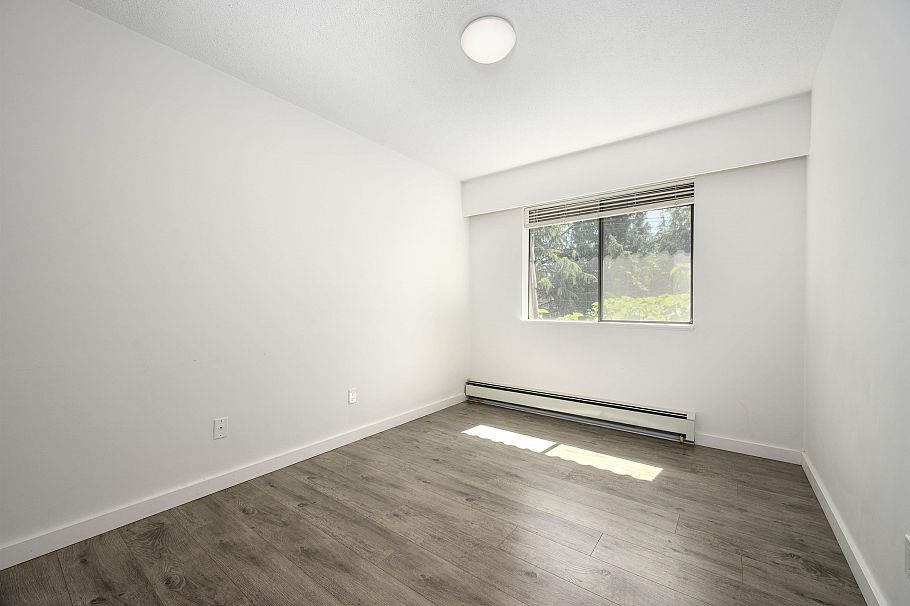 305 310 W 3rd Street North Vancouver, BC - 23