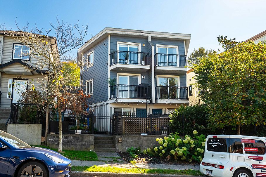 2048 Triumph Street Vancouver, BC - 1