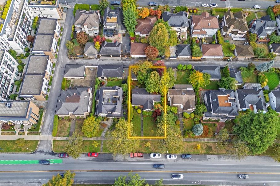 455 W 29th Avenue Vancouver, BC - 11