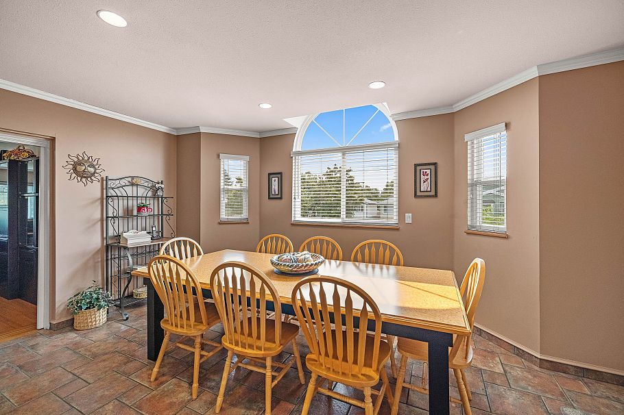 2515 E 45th Avenue Vancouver, BC - 13
