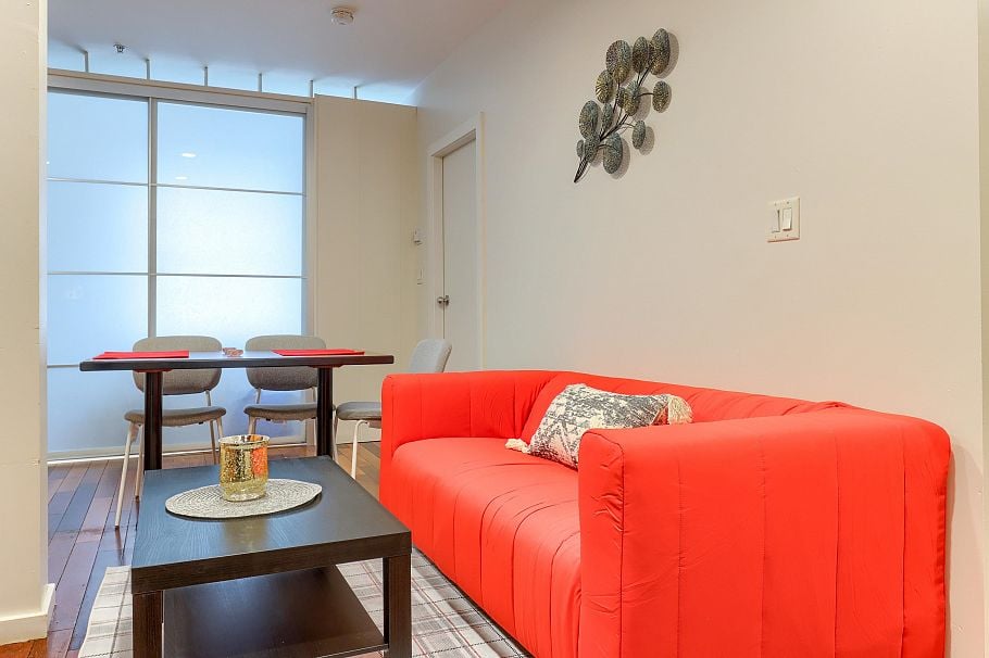 204 440 RICHARDS STREET, Vancouver BC V6B 2Z3 Vancouver, BC - 1
