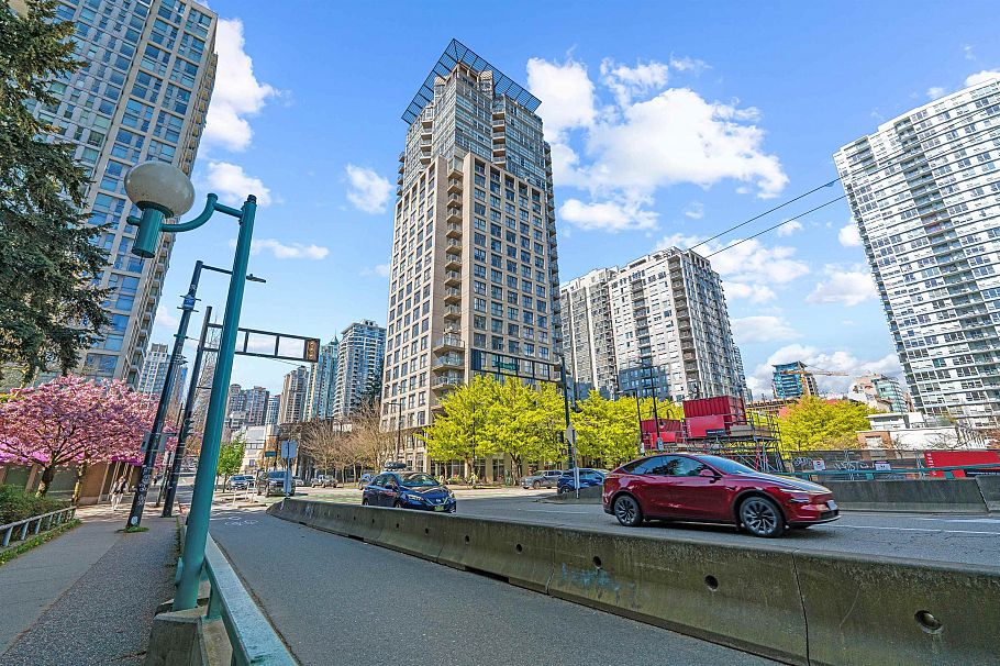 601 989 Beatty Street Vancouver, BC - 22