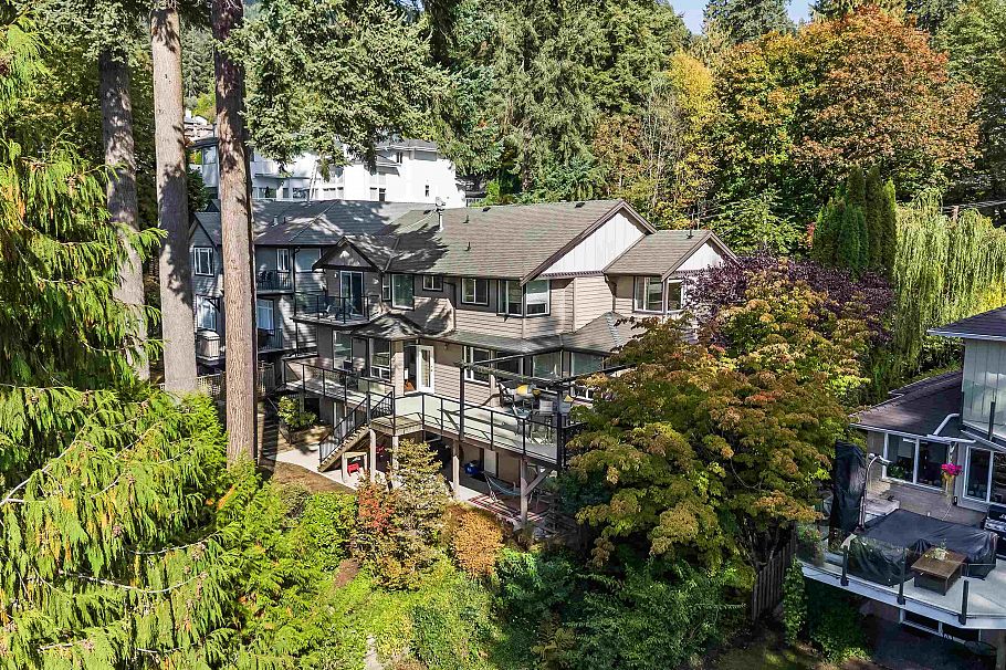 4047 Woodbury Avenue North Vancouver, BC - 36