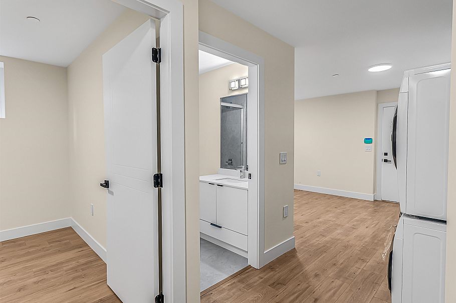 2837 W 31st Avenue Vancouver, BC - 29
