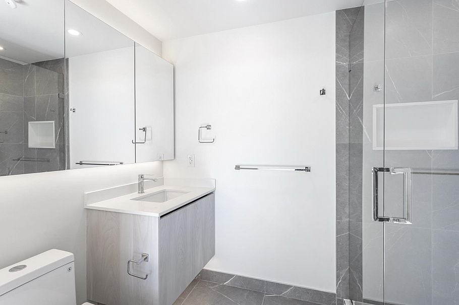 602 3264 Vanness Street Vancouver, BC - 16