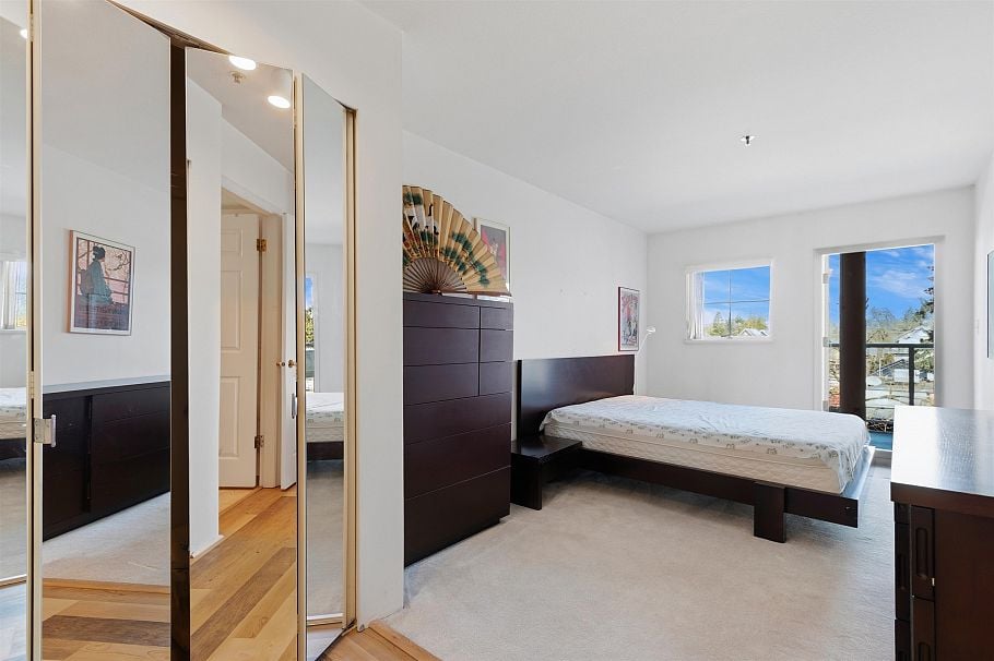 211 3250 W Broadway Vancouver, BC - 19