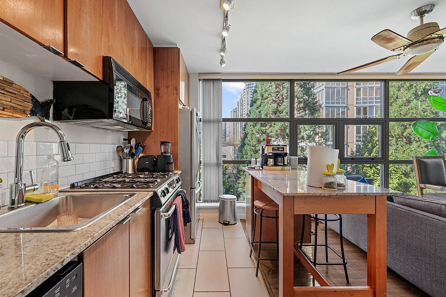 601 989 Beatty Street Vancouver, BC - 5