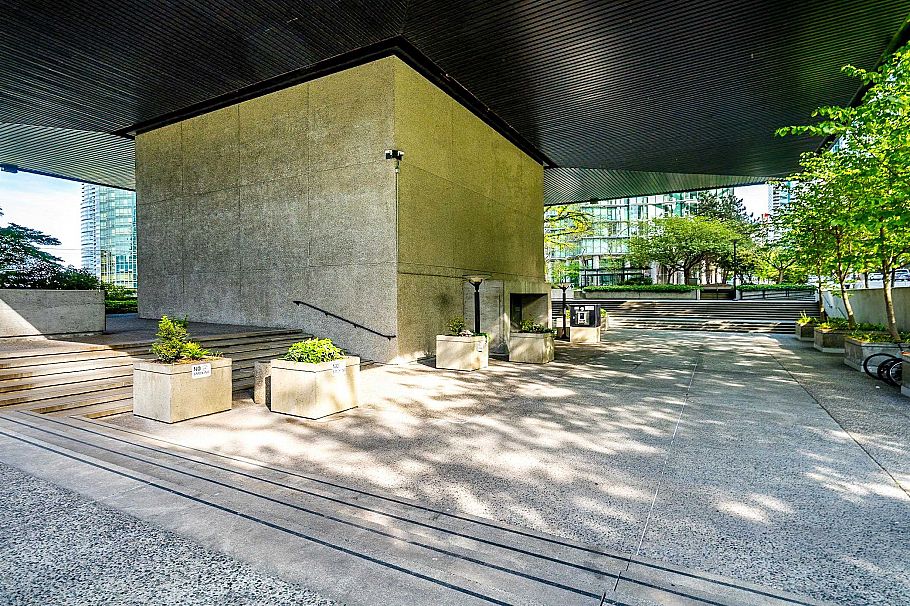 1113 1333 W Georgia Street Vancouver, BC - 7