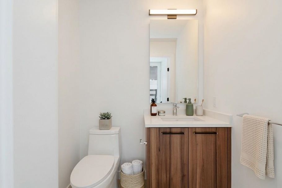 6833 Cambie Street Vancouver, BC - 12
