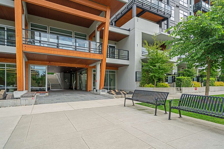 207 128 E 8th Street North Vancouver, BC - 26