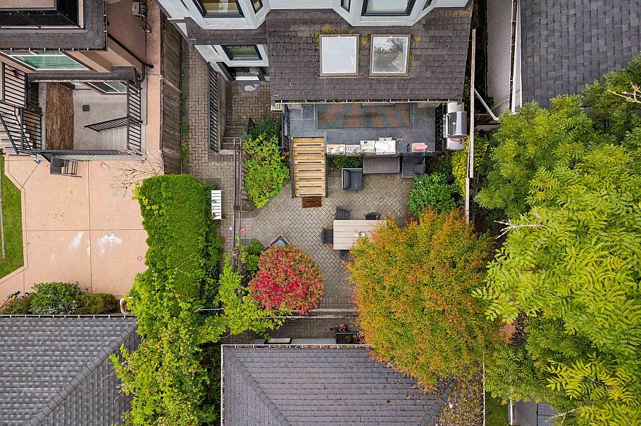 917 W 20th Avenue Vancouver, BC - 37