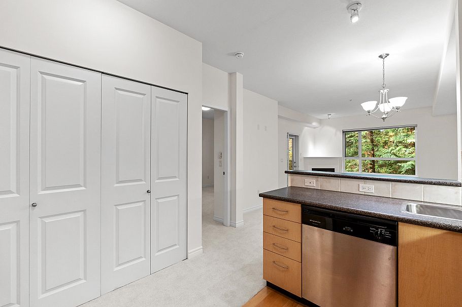 208 3151 Connaught Crescent North Vancouver, BC - 7