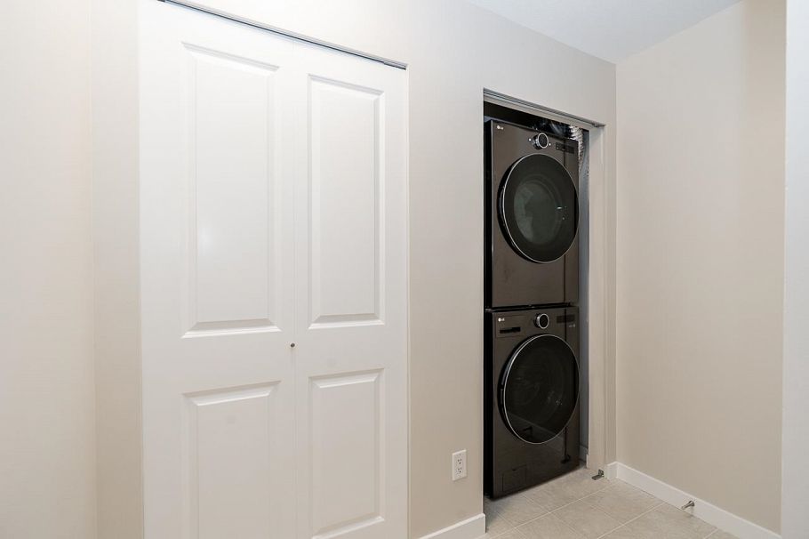 3826 Welwyn Street Vancouver, BC - 12