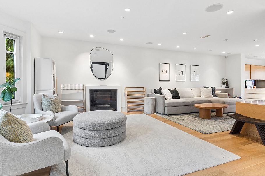 917 W 20th Avenue Vancouver, BC - 3