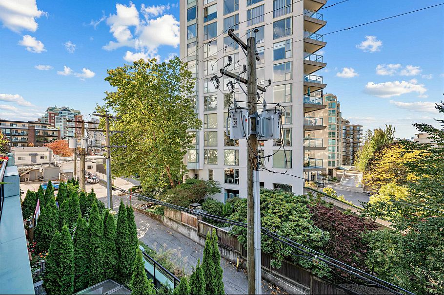 204 131 W 3rd Street North Vancouver, BC - 29