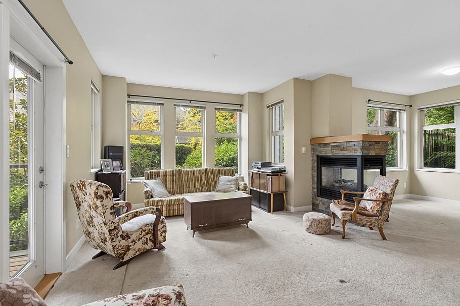 206 188 W 29th Street North Vancouver, BC - 3