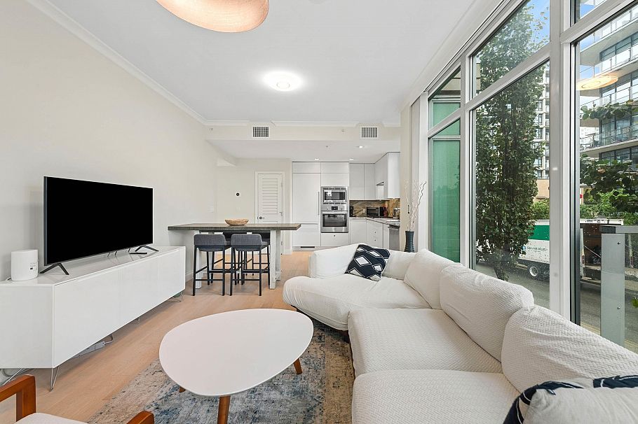 211 185 Victory Ship Way North Vancouver, BC - 13