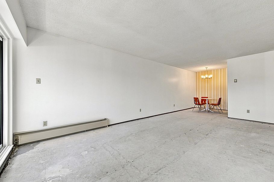 205 1825 W 8th Avenue Vancouver, BC - 2