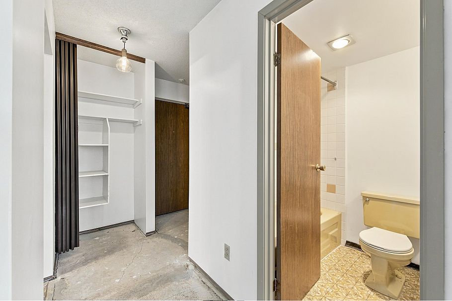 205 1825 W 8th Avenue Vancouver, BC - 17