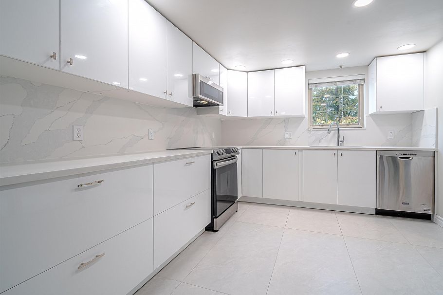 208 5650 Oak Street Vancouver, BC - 6