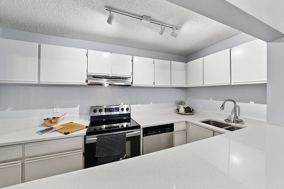 104 1551 W 11th Avenue Vancouver, BC - 15