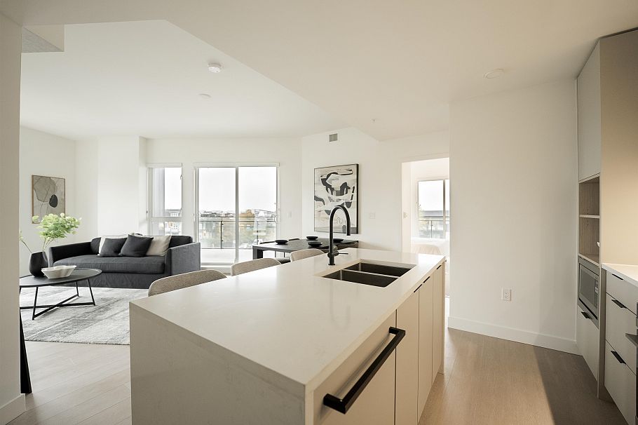 360 422 E 3rd Street North Vancouver, BC - 7