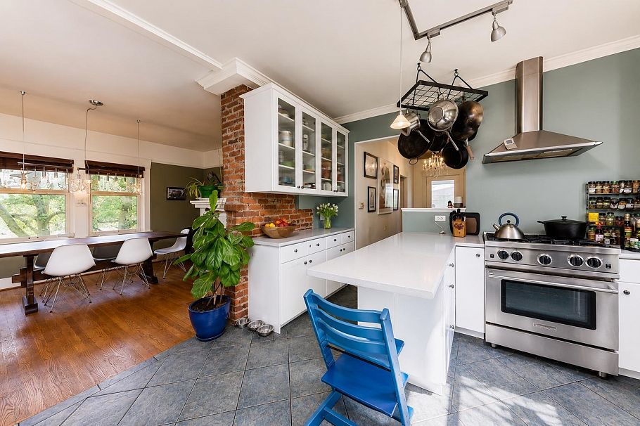 364 E 14th Street North Vancouver, BC - 15
