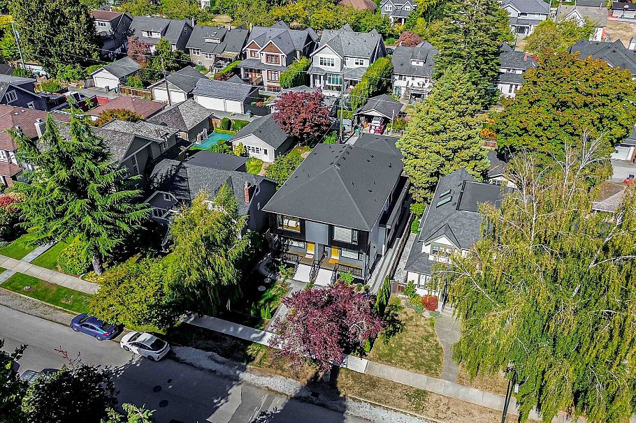 2837 W 31st Avenue Vancouver, BC - 34
