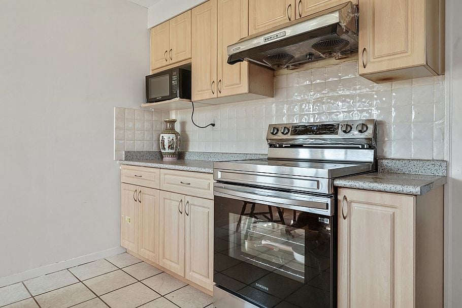 2336 45 Avenue Vancouver, BC - 14