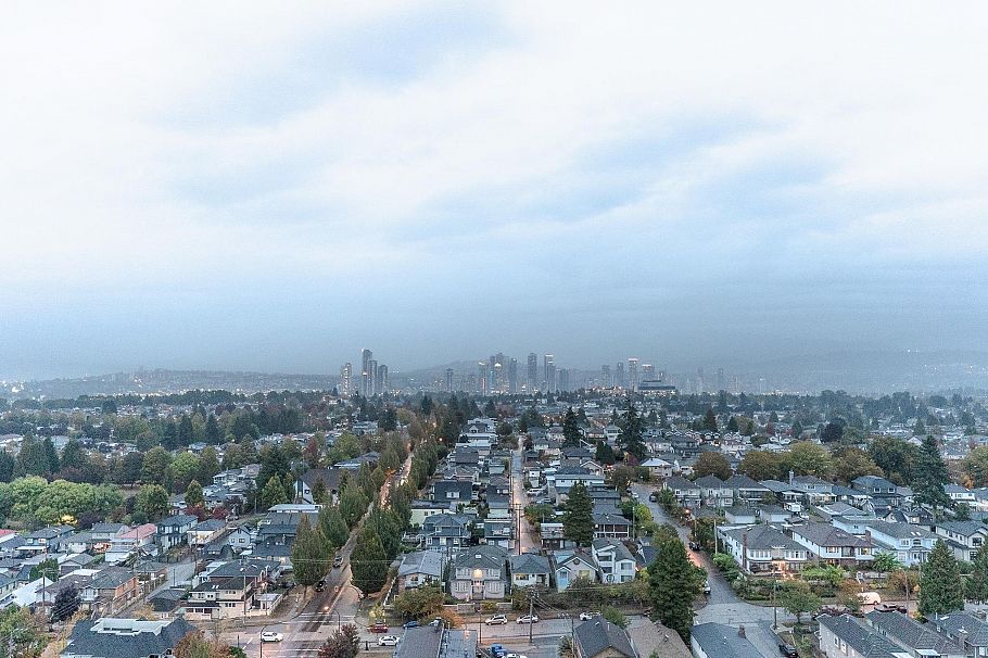 2103 5058 Joyce Street Vancouver, BC - 2