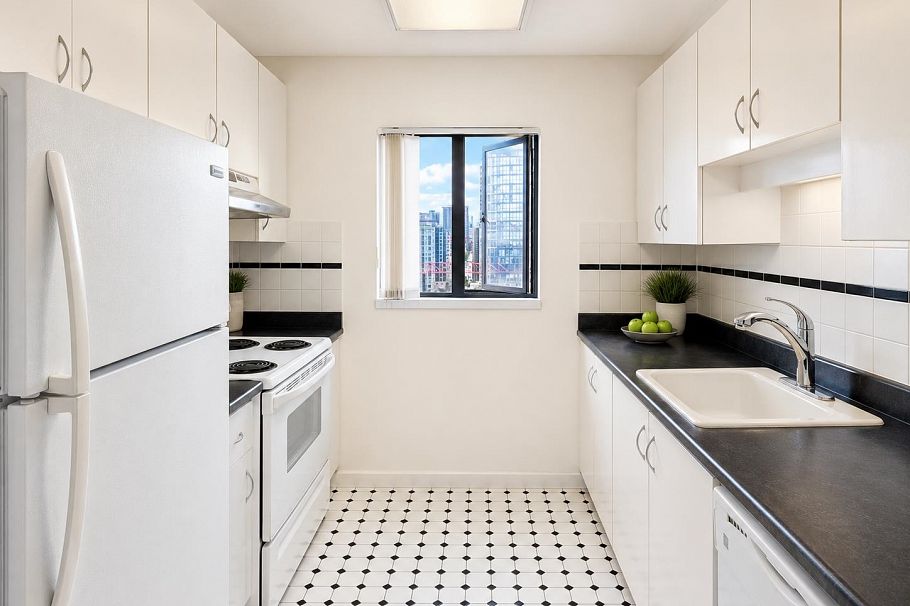 2403 1155 Homer Street Vancouver, BC - 4
