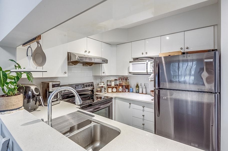209 3455 Ascot Place Vancouver, BC - 7